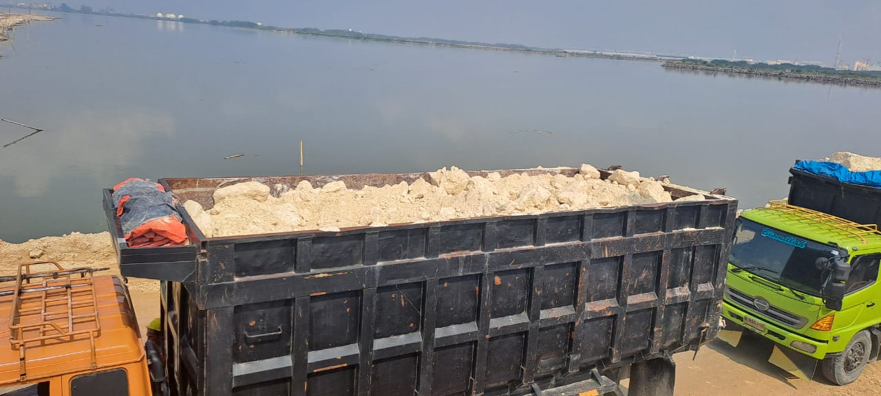 Pengiriman Material Limestone PT. Hebang Biotechnology Indonesia